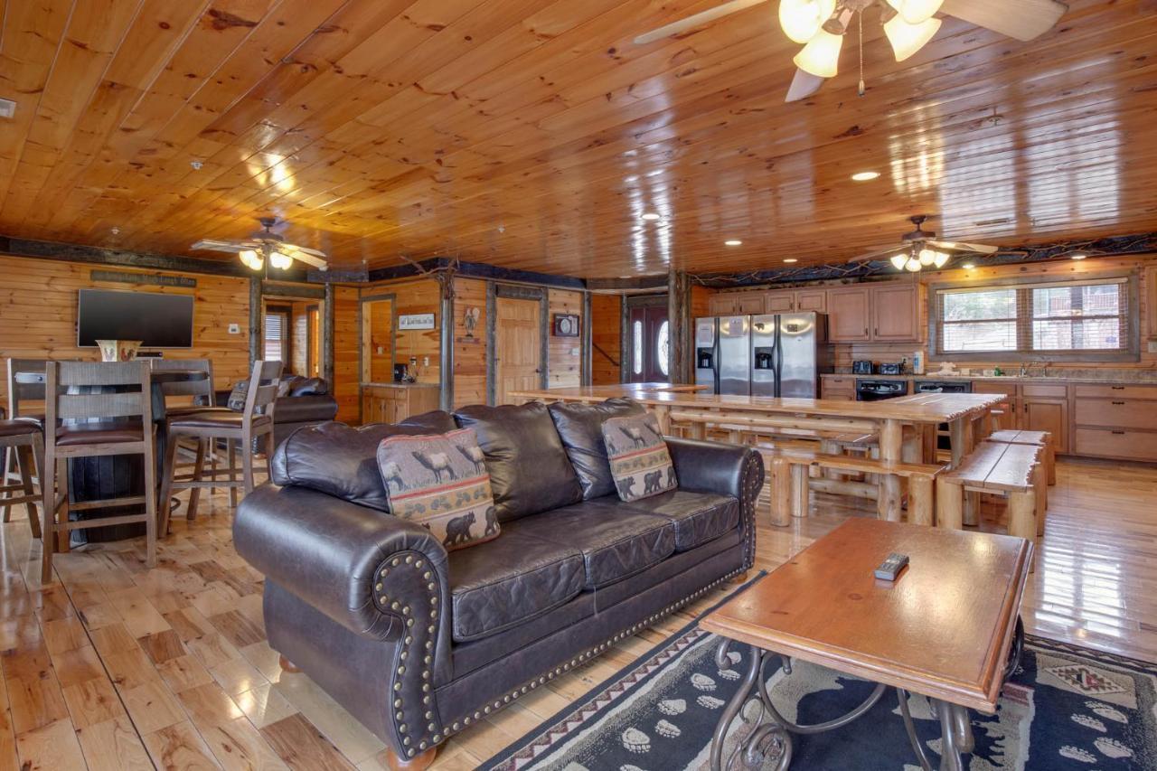 Pine Tree Lodge Гетлинбург Екстериор снимка