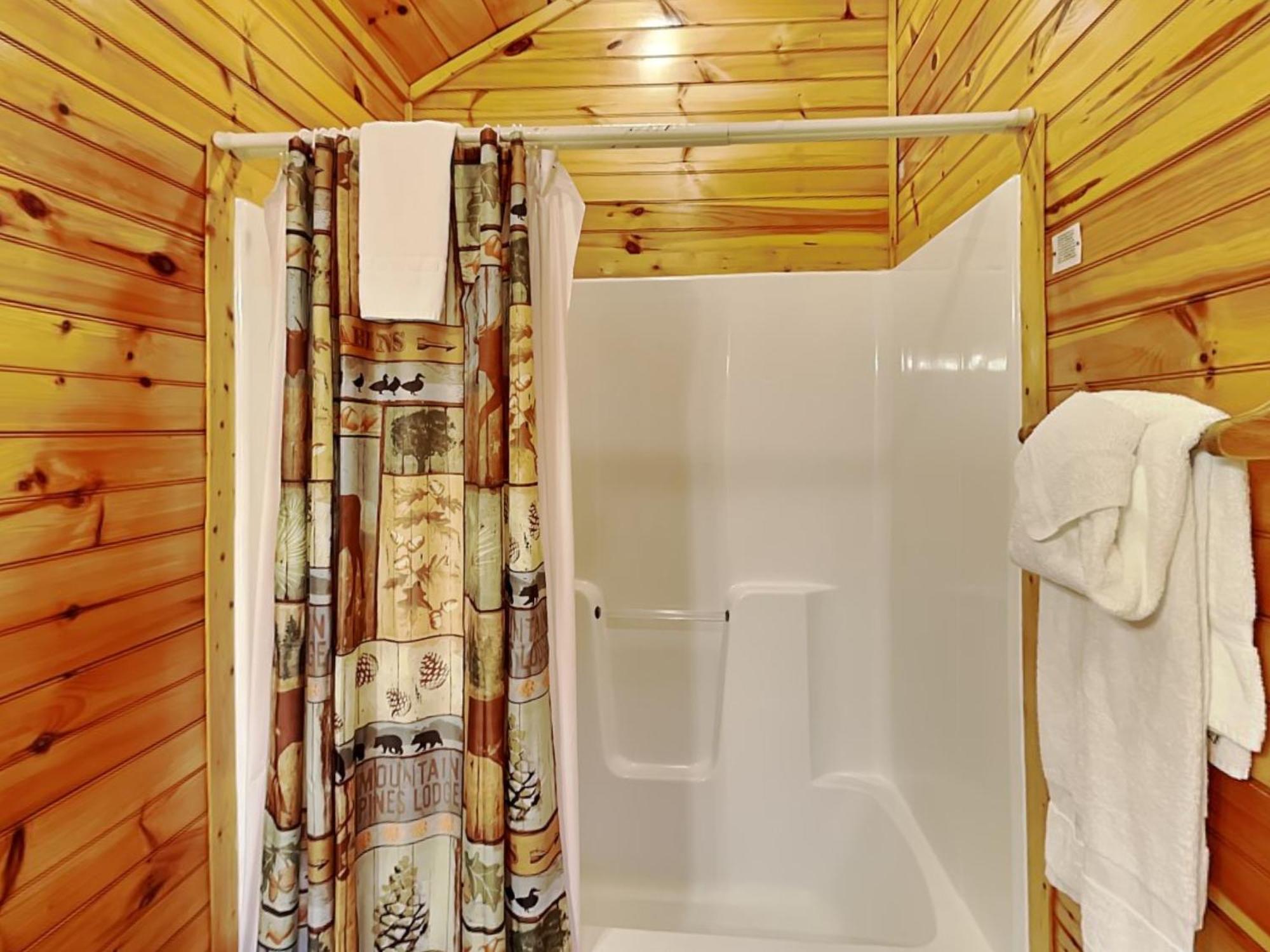 Pine Tree Lodge Гетлинбург Екстериор снимка